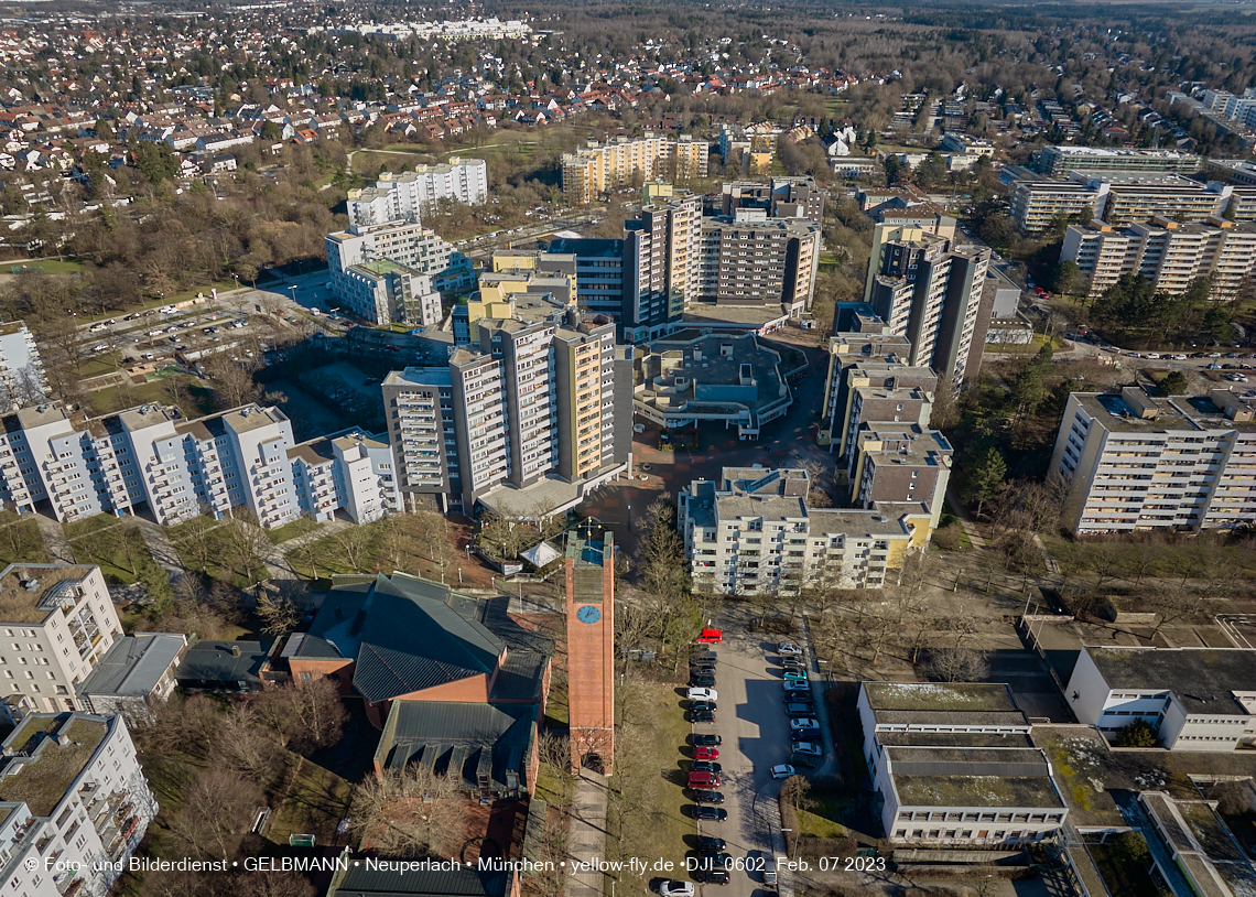 07.02.2023 - Luftbilder vom Marx-Zenrtum und Umgebung in Neuperlach